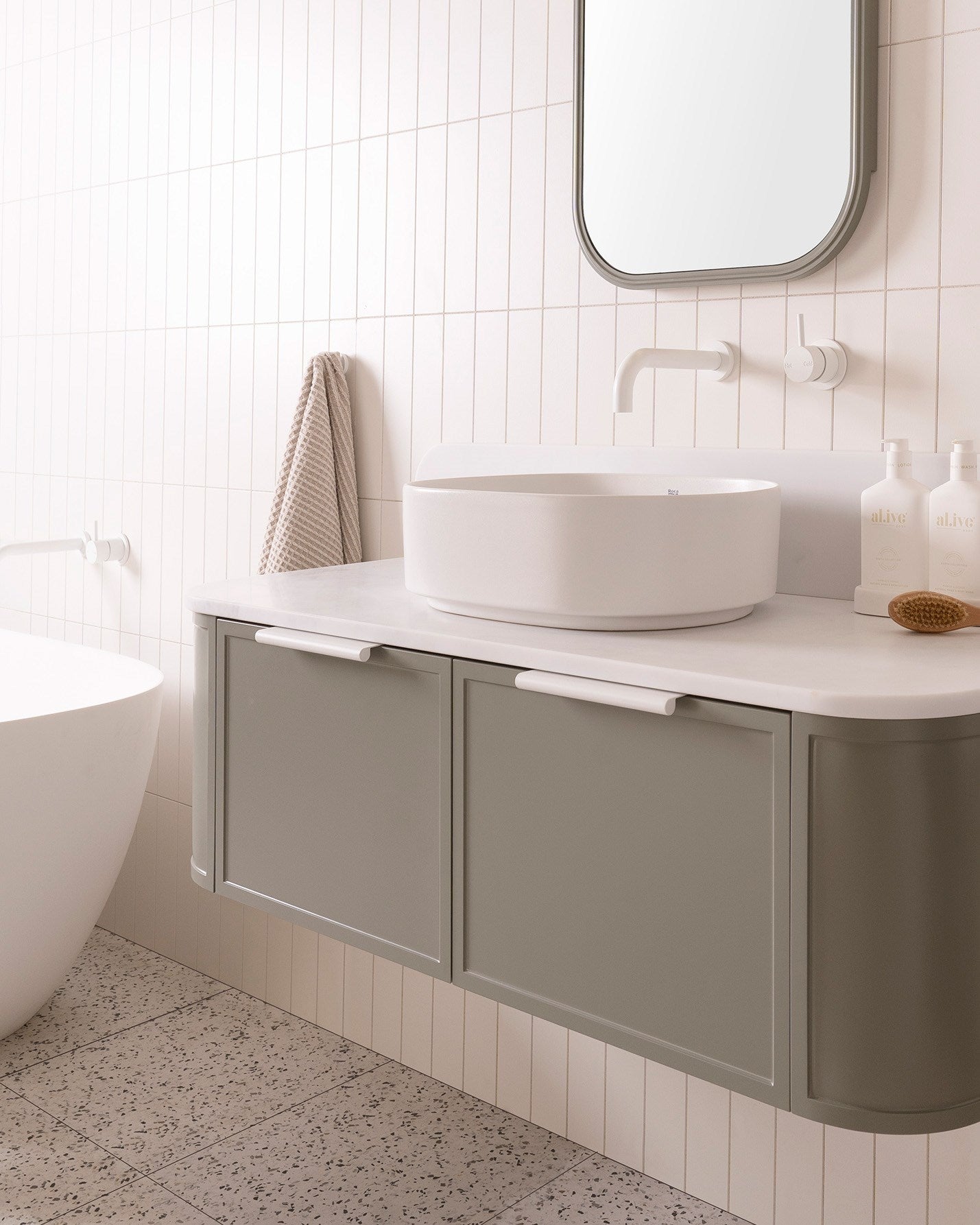 Flo Curved Vanity